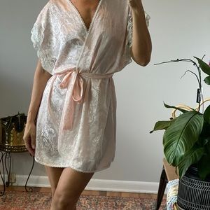 Vintage Lucie Ann II paisley pink satin lace robe